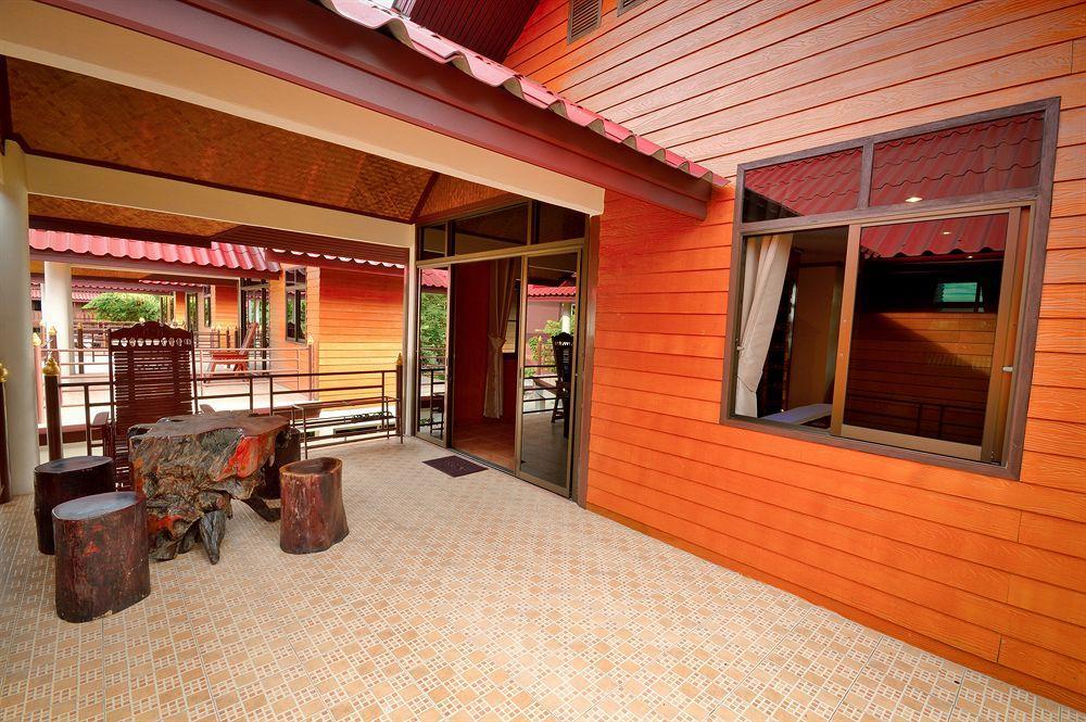 Avila Resort Pattaya Exterior photo