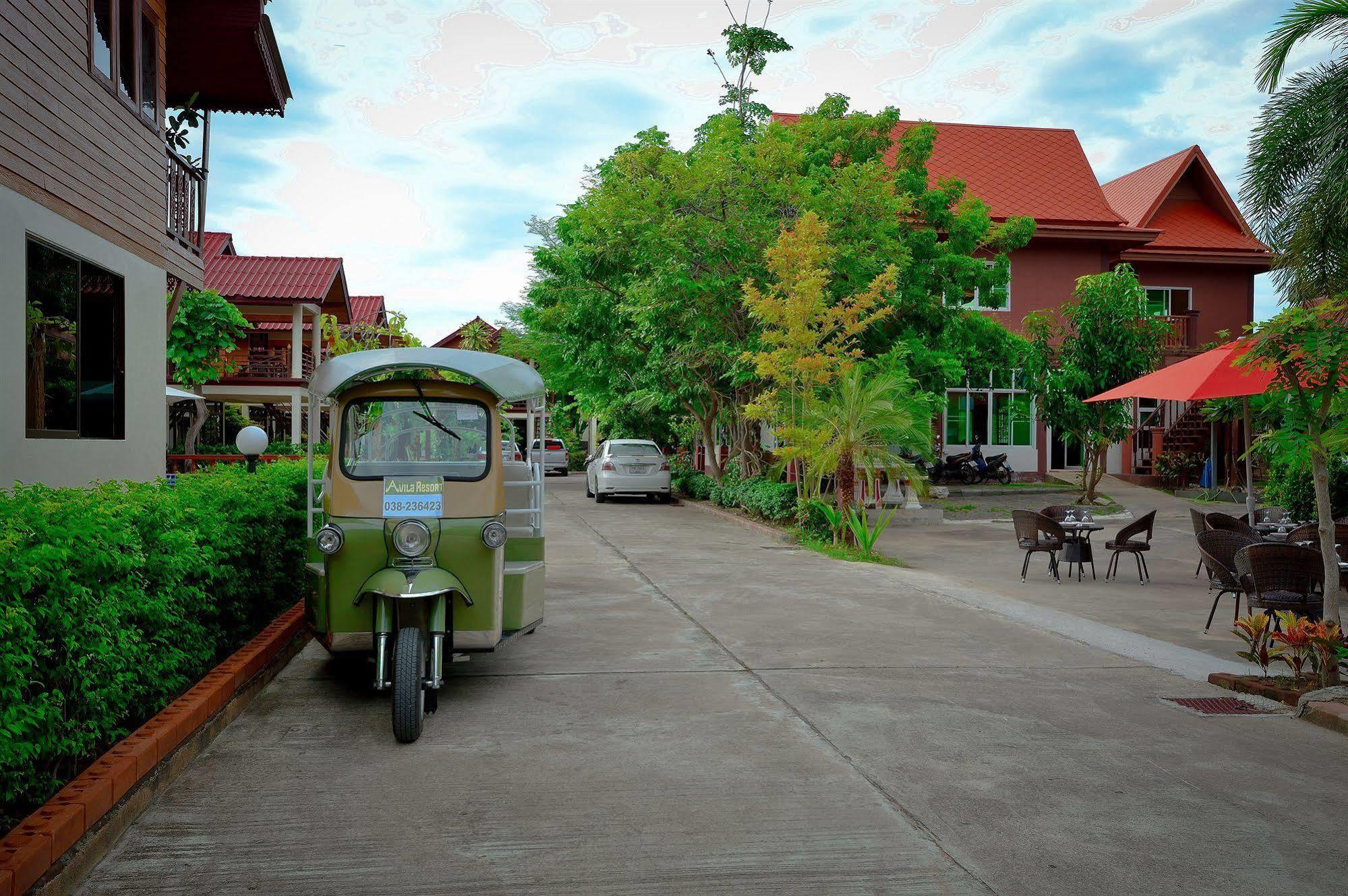 Avila Resort Pattaya Exterior photo